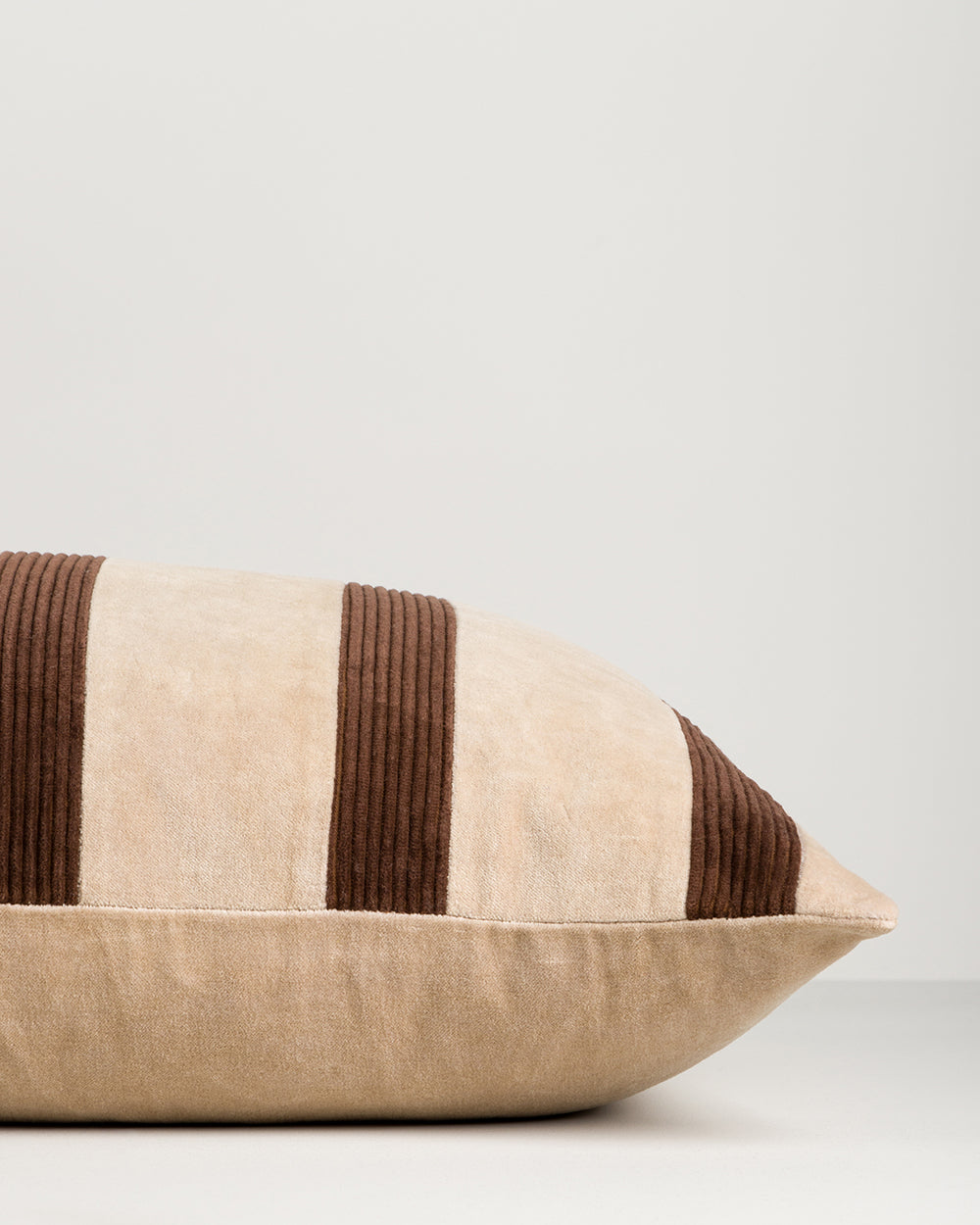 Huxley Natural/Chocolate Cushion