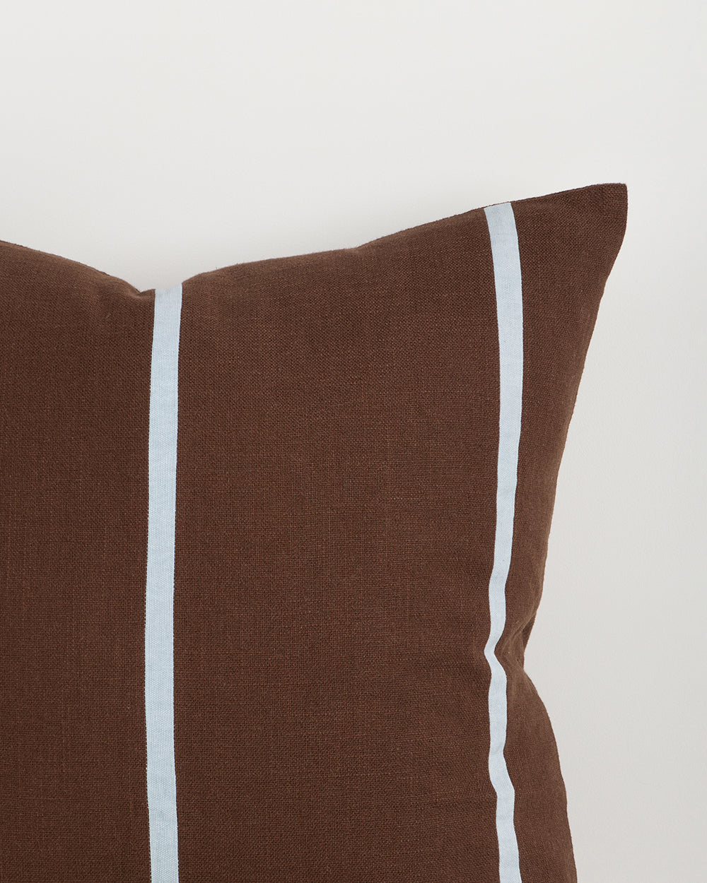 Otis Chocolate/Sky Cushion
