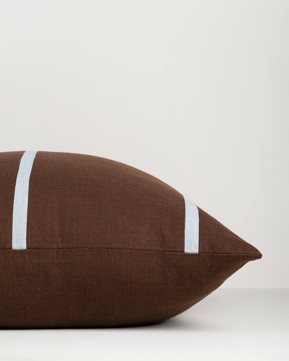 Otis Chocolate/Sky Cushion