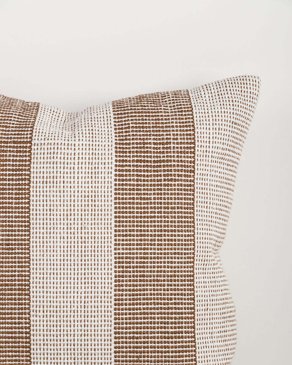 Tide Tobacco Cushion